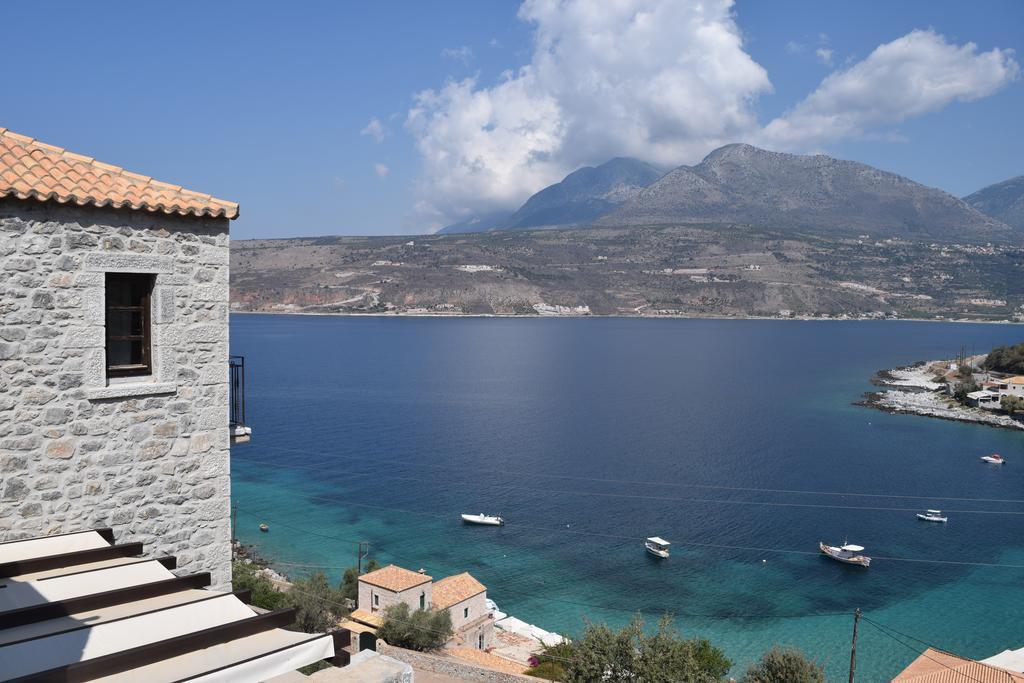 Vasilios Apartments Hotel Limeni Exterior photo