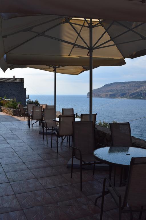Vasilios Apartments Hotel Limeni Exterior photo