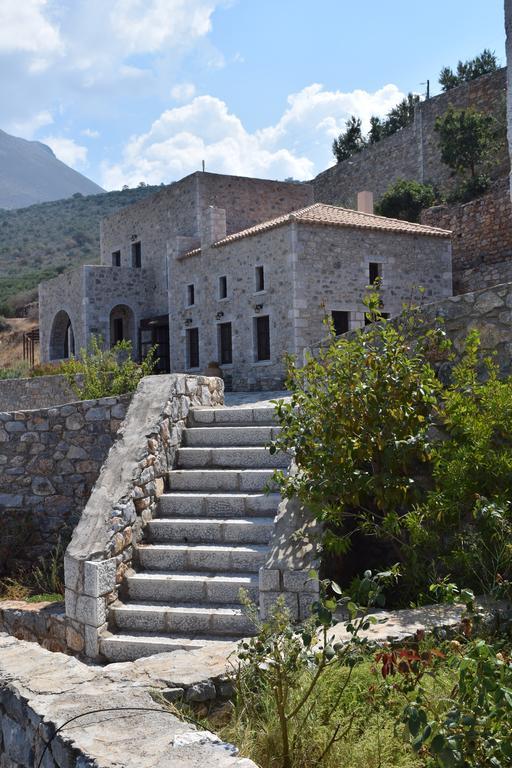 Vasilios Apartments Hotel Limeni Exterior photo